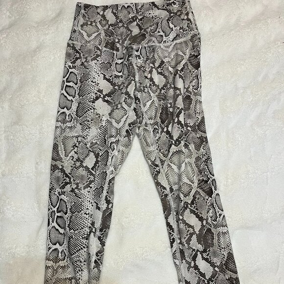 Victoria Secret Snake Print Leggings - Picture 1 of 4